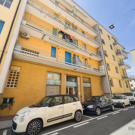 Beaches 7 Min Away - Wifi - Smart Tv Albisola Superiore